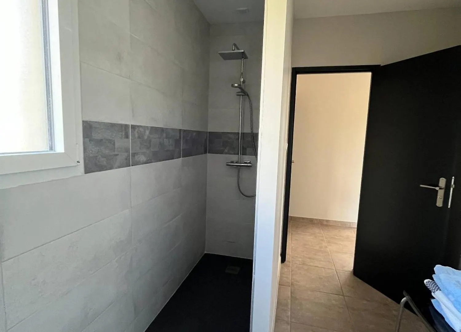 Gite De Landuziere, House-Apartment Sleeps 6 Saint-Genet-Lerpt